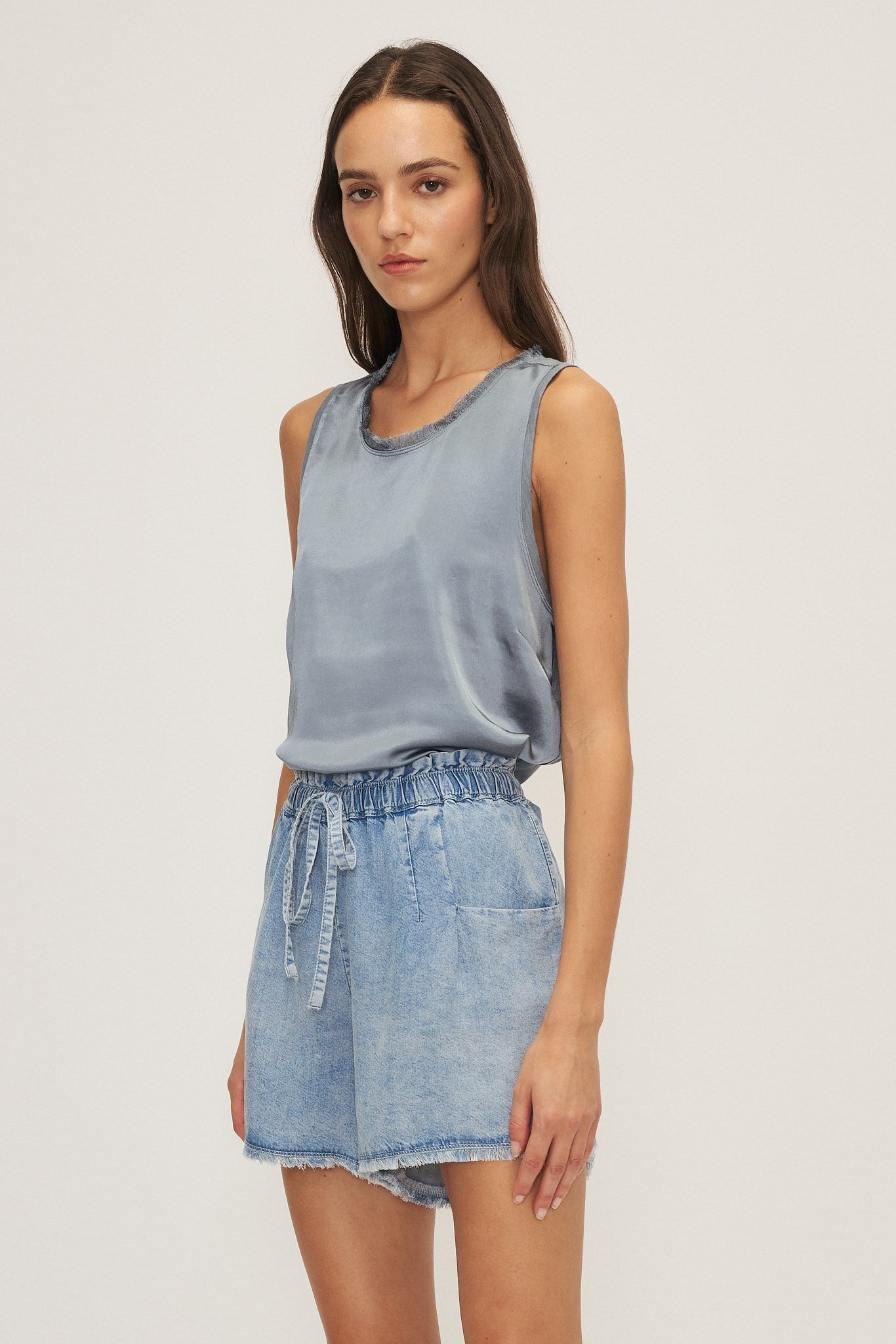 BEIRUT SHORT-Med. blue denim