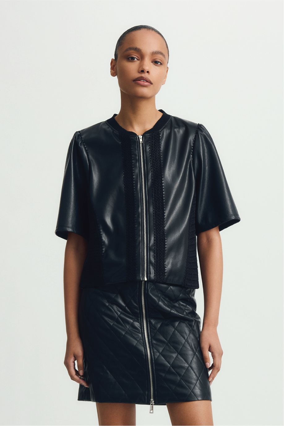 ECHO TOP-Black