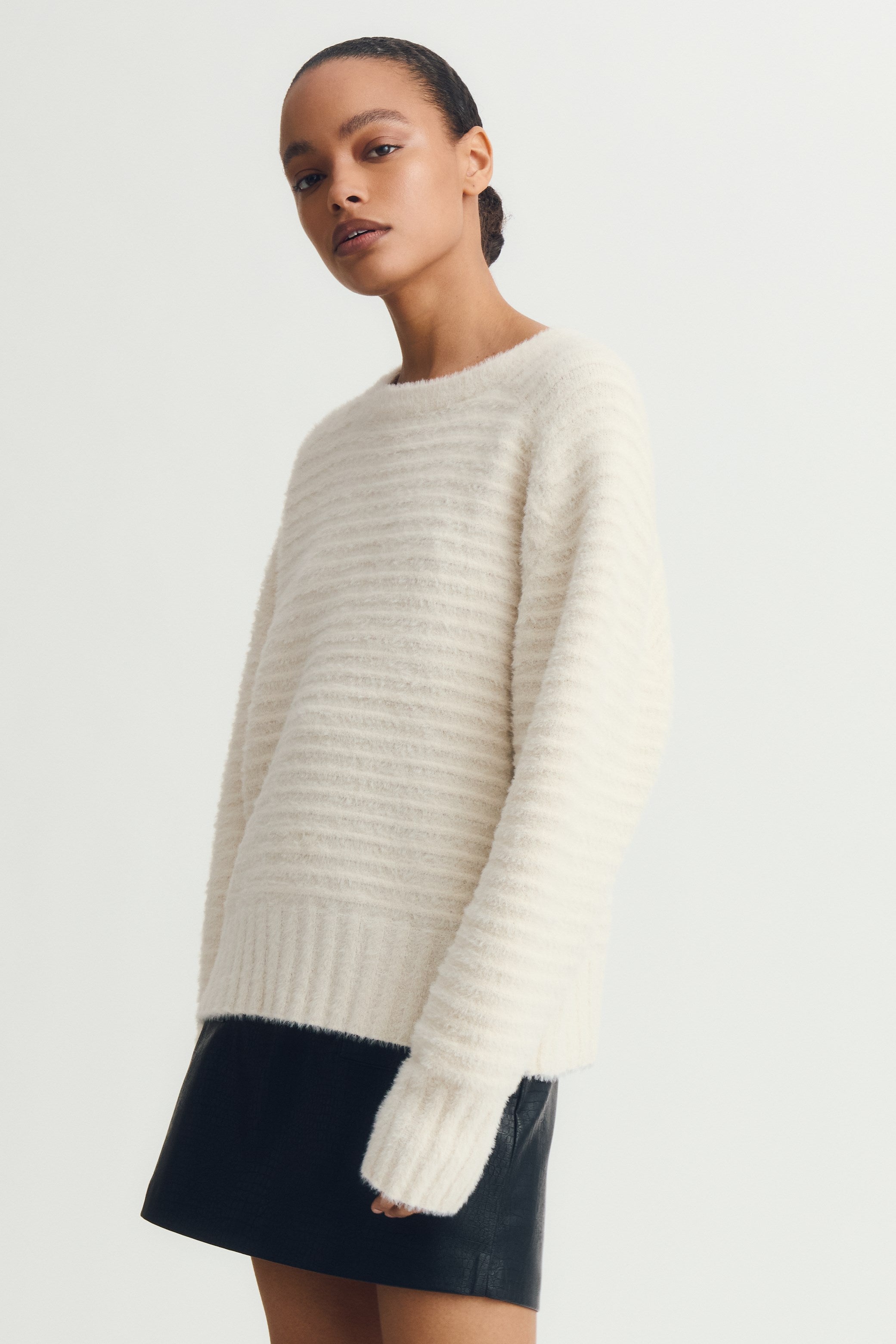 ELISSA SWEATER-Cream