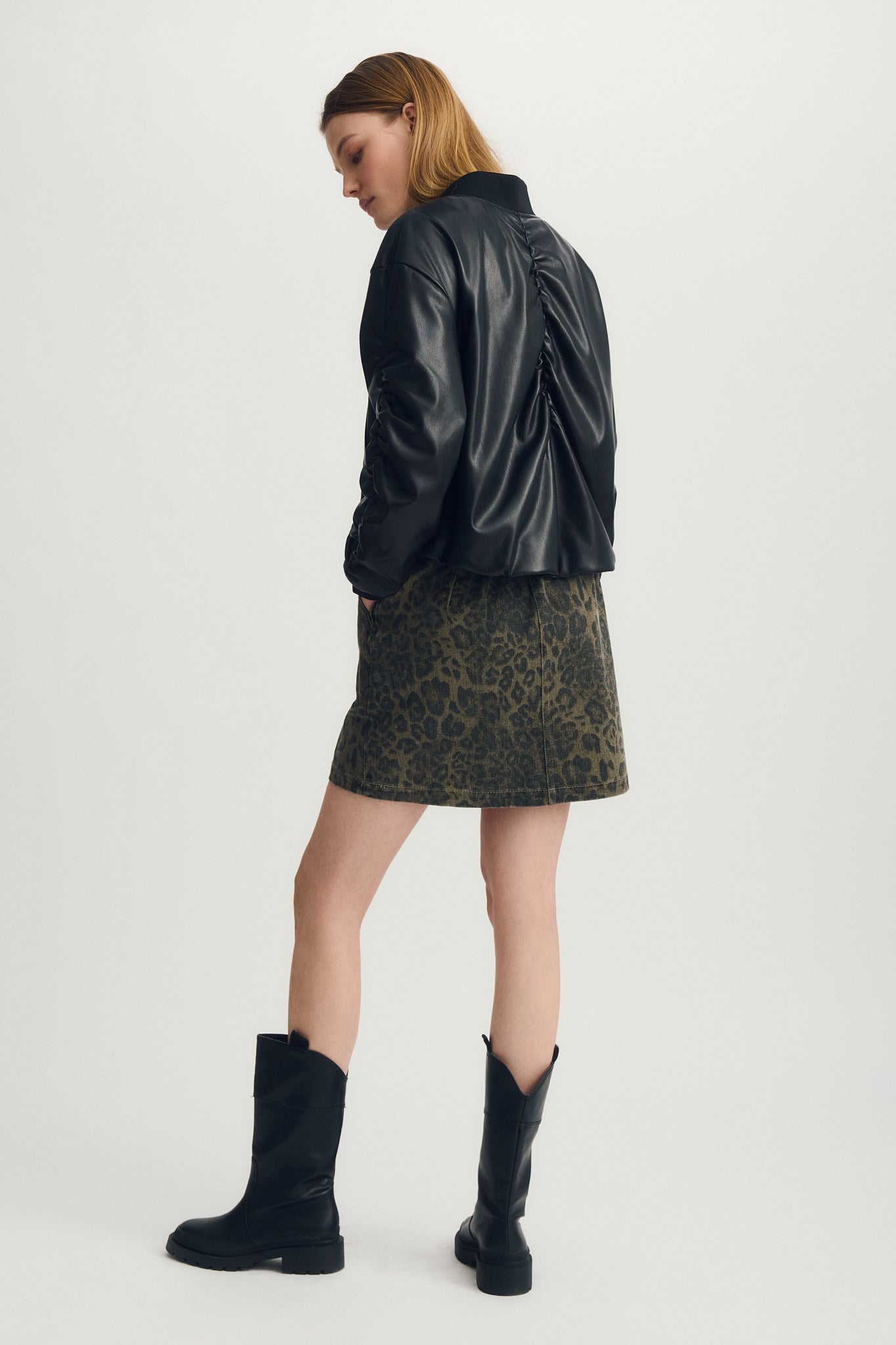 LORETTA JACKET-Black