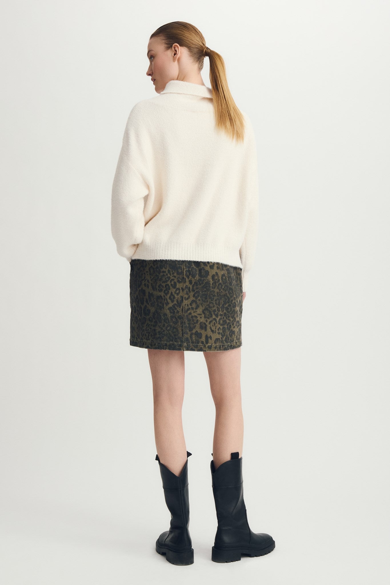 NALA SWEATER-Crème