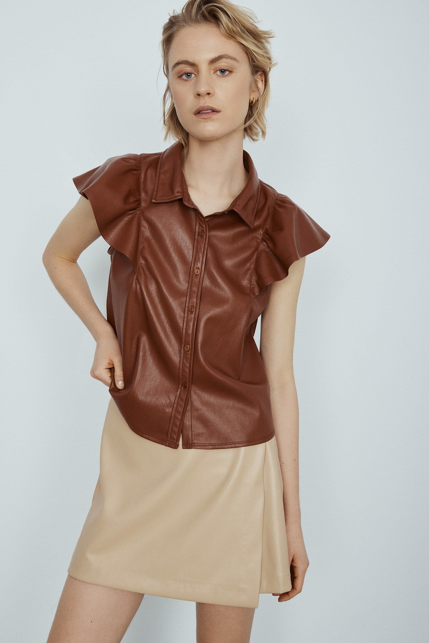 NESSAH BLOUSE-Rich brown