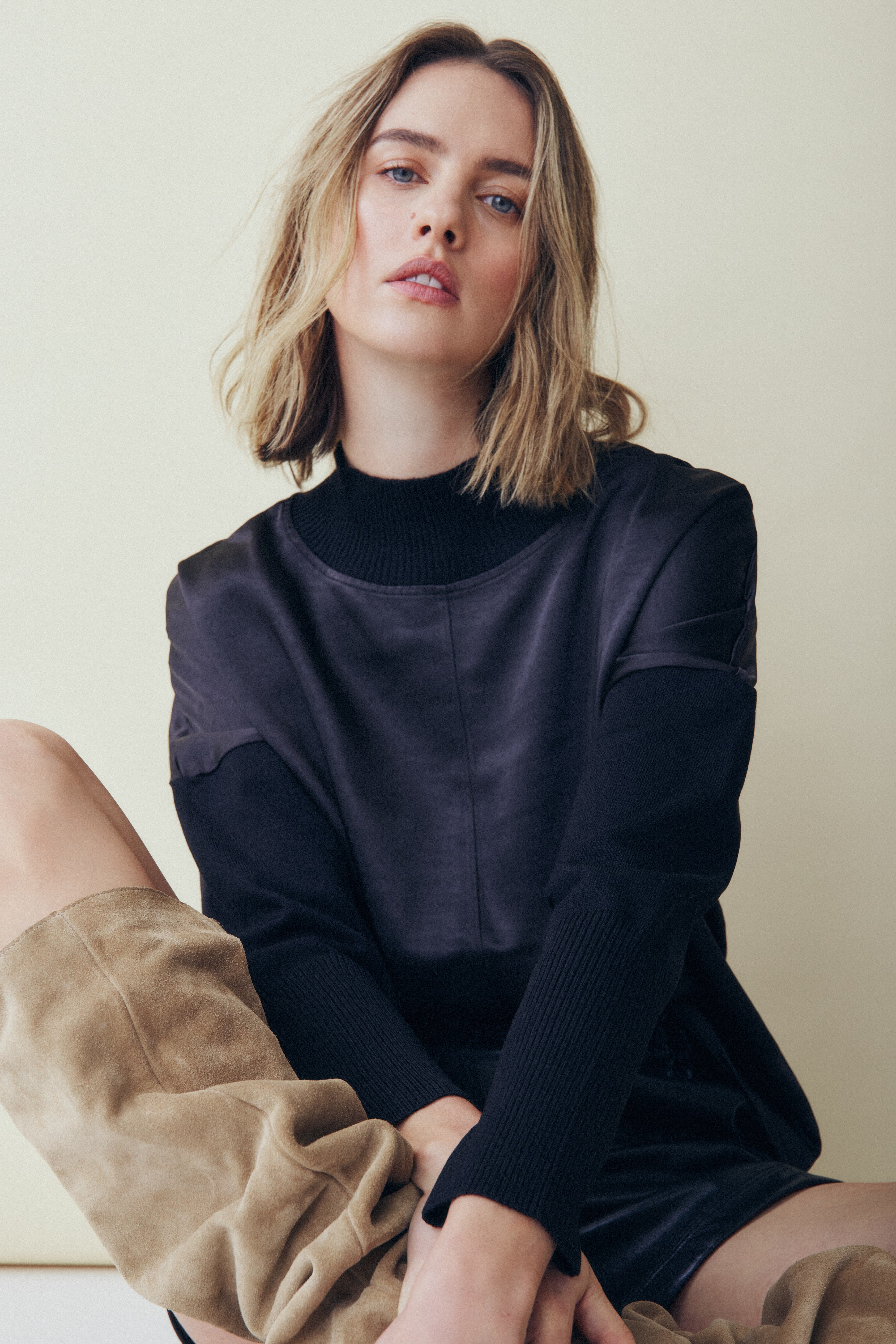 norah top-noir