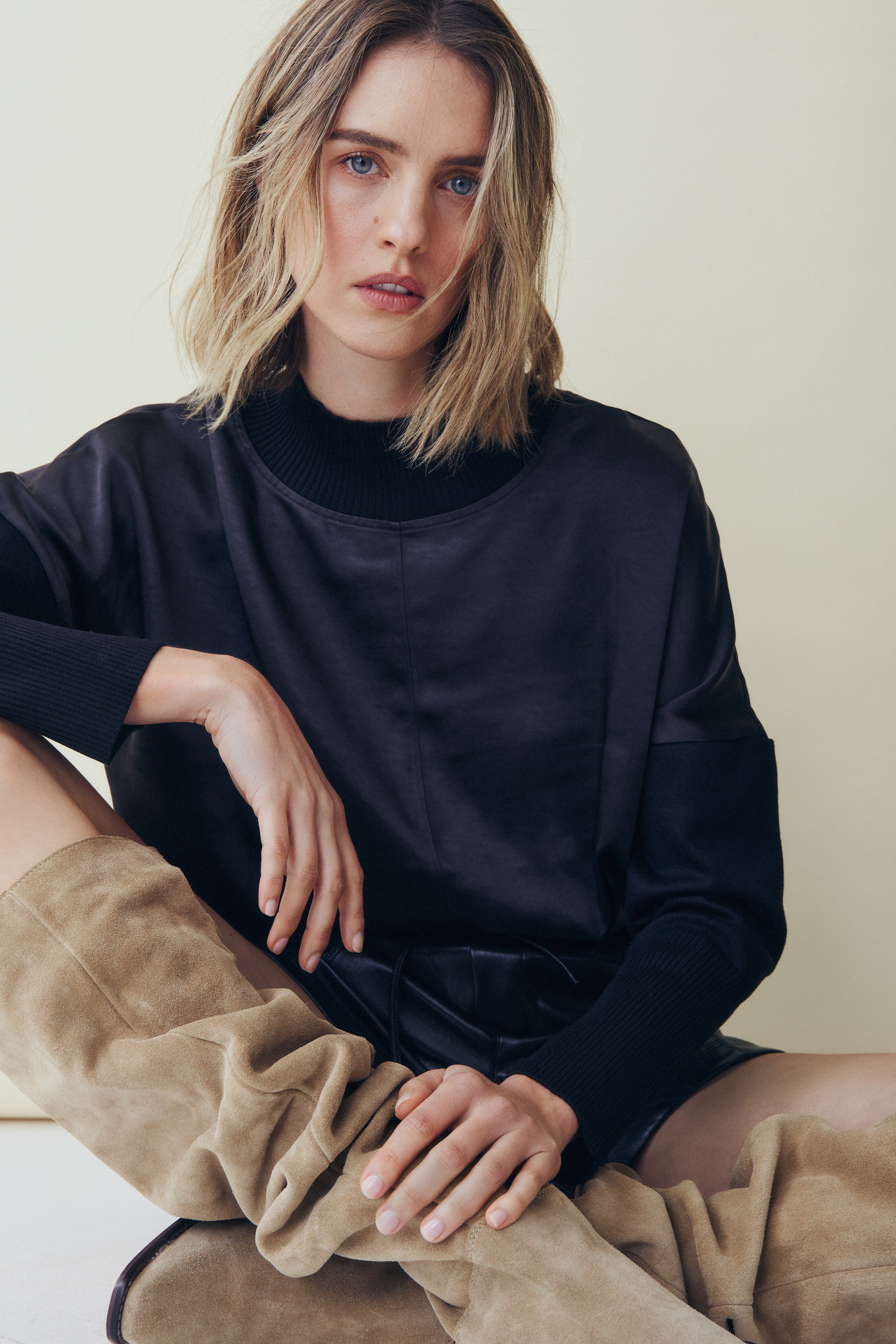 norah top-noir