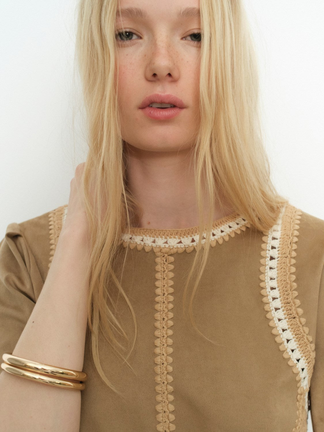 OLEN-Champagne suede