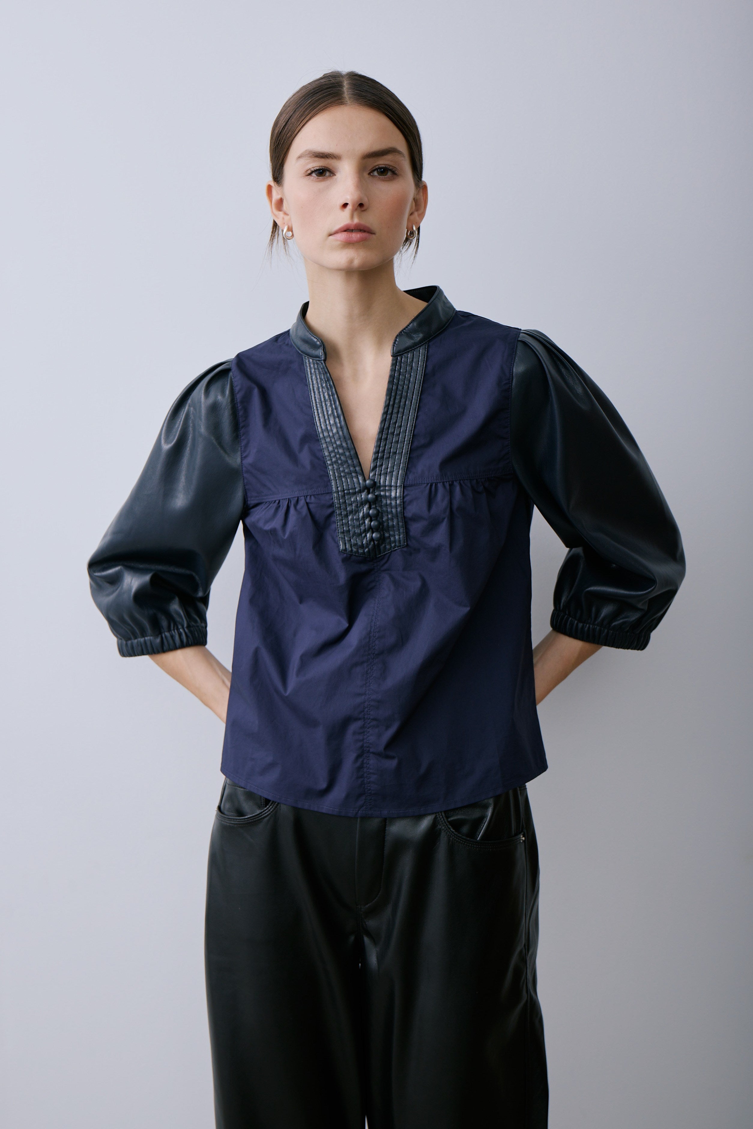 ROCHA BLOUSE-Dk navy