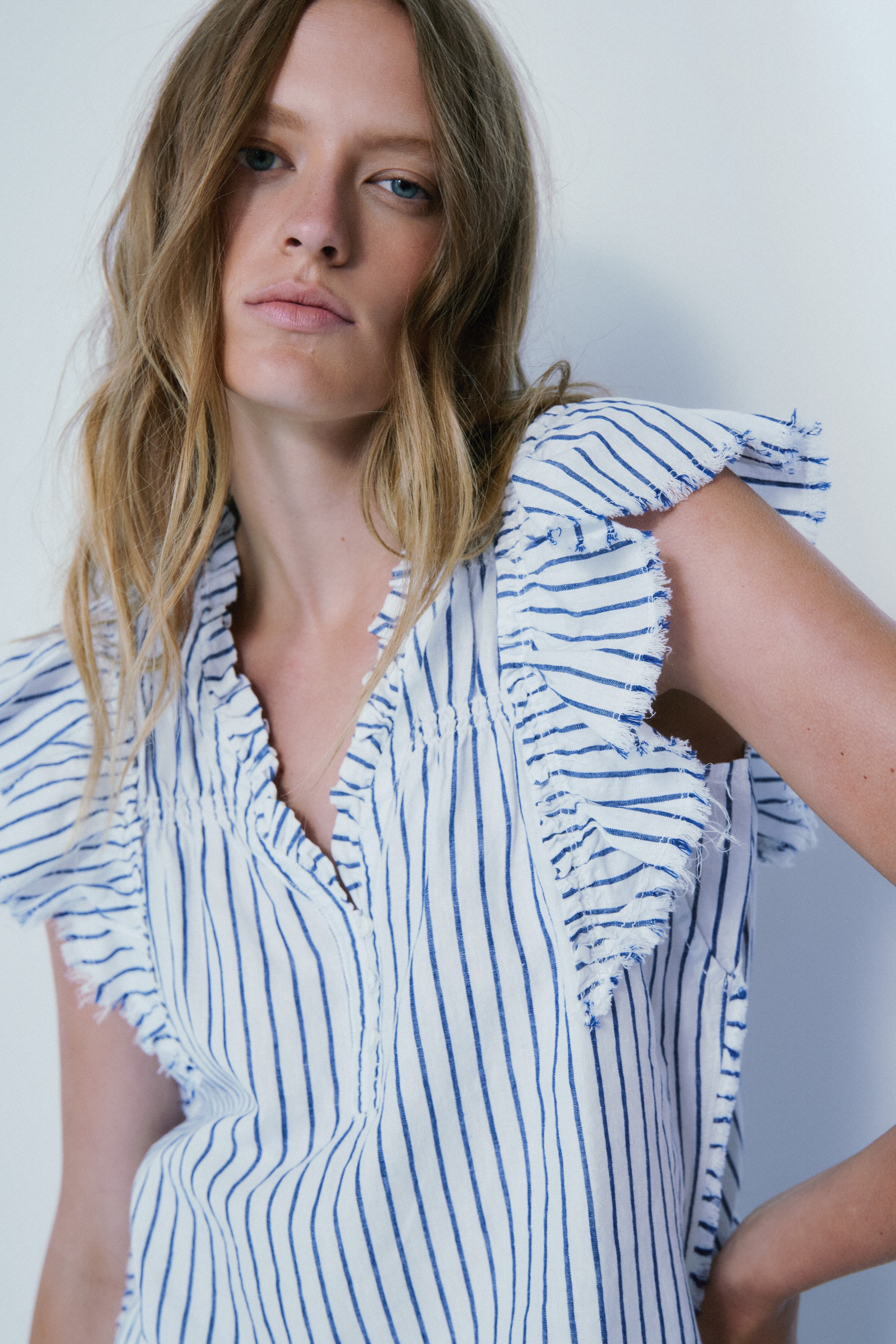 STELLA BLOUSE-Blue texture stripe