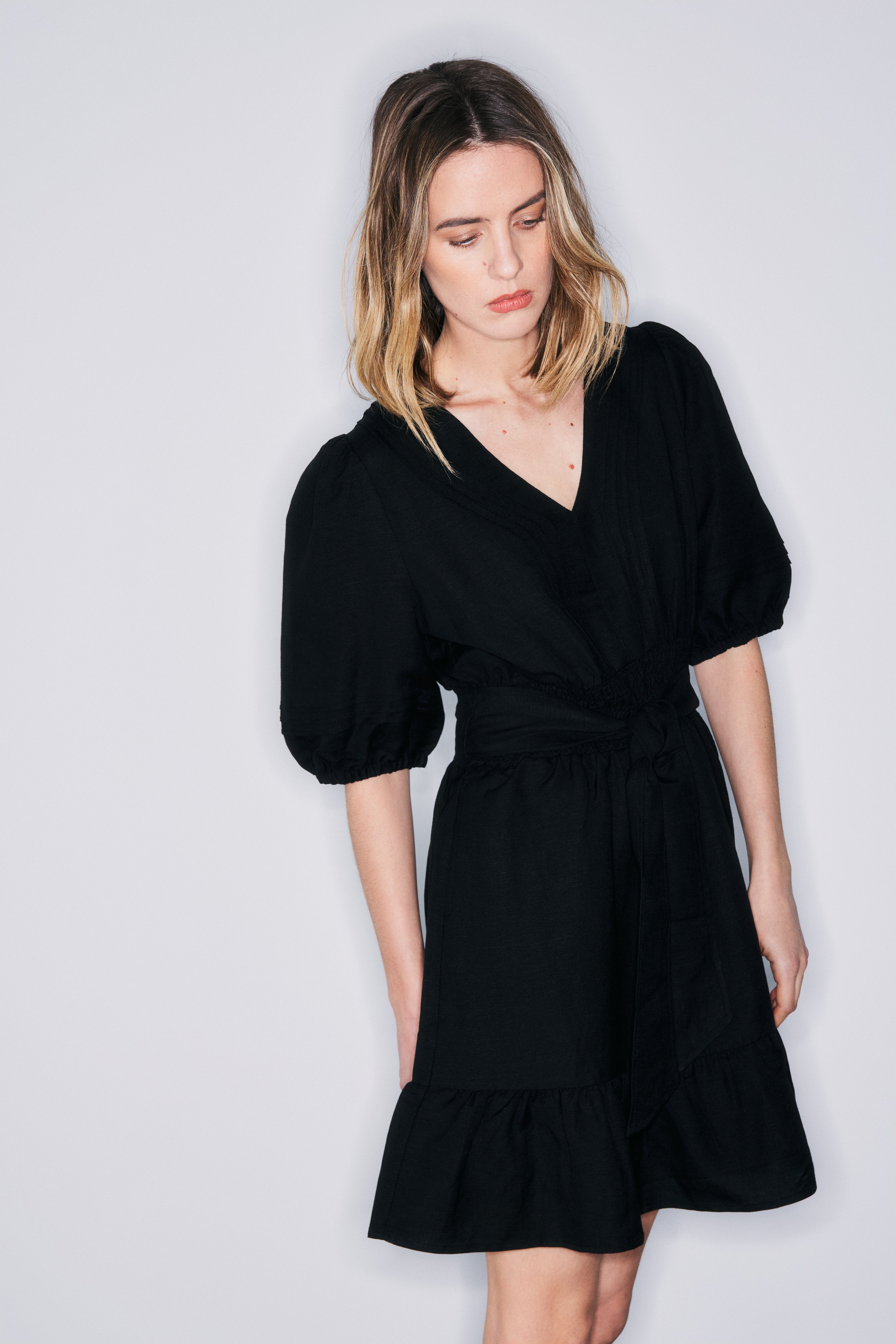 Evalyn black linen dress