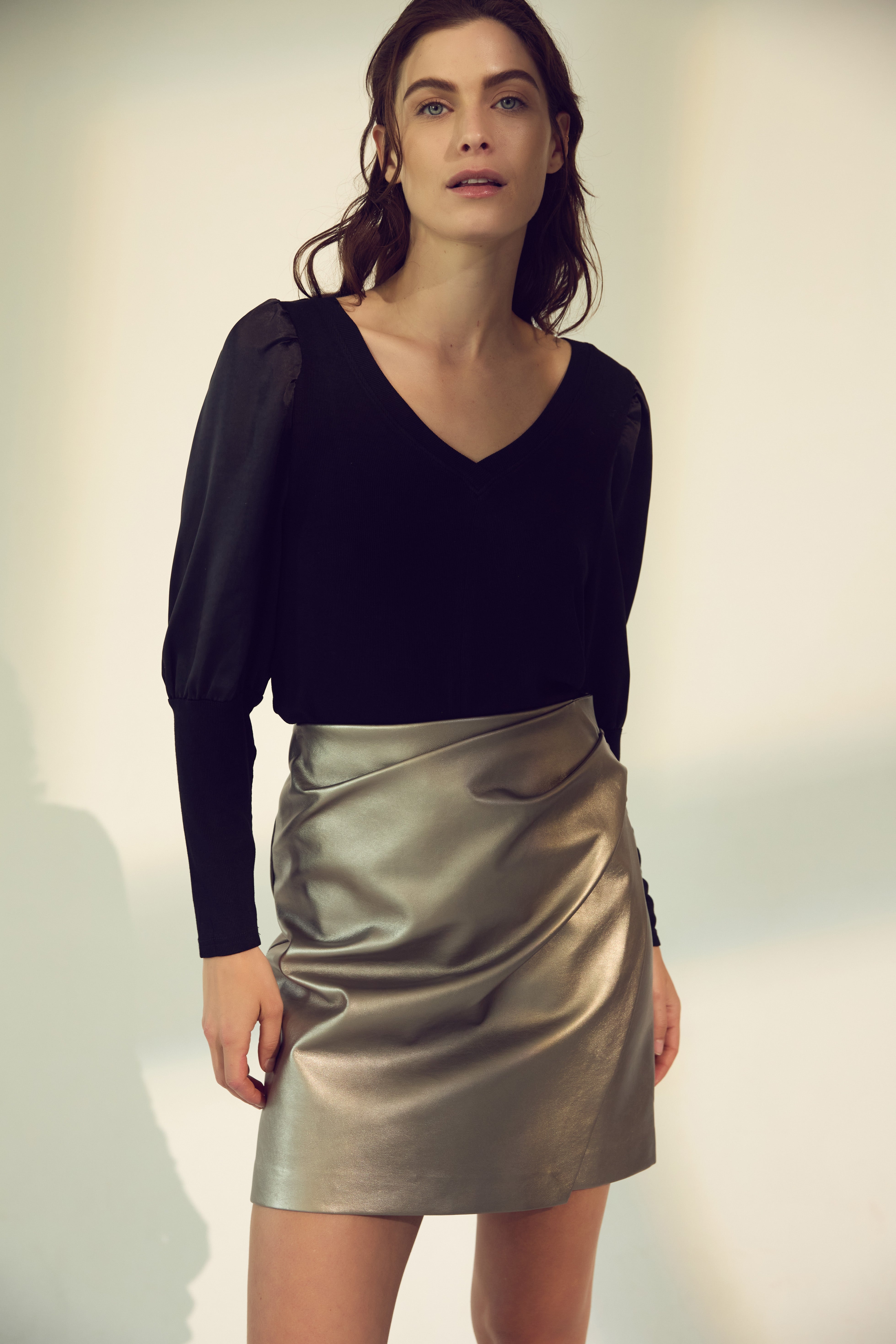 Black skirt silver zip hotsell