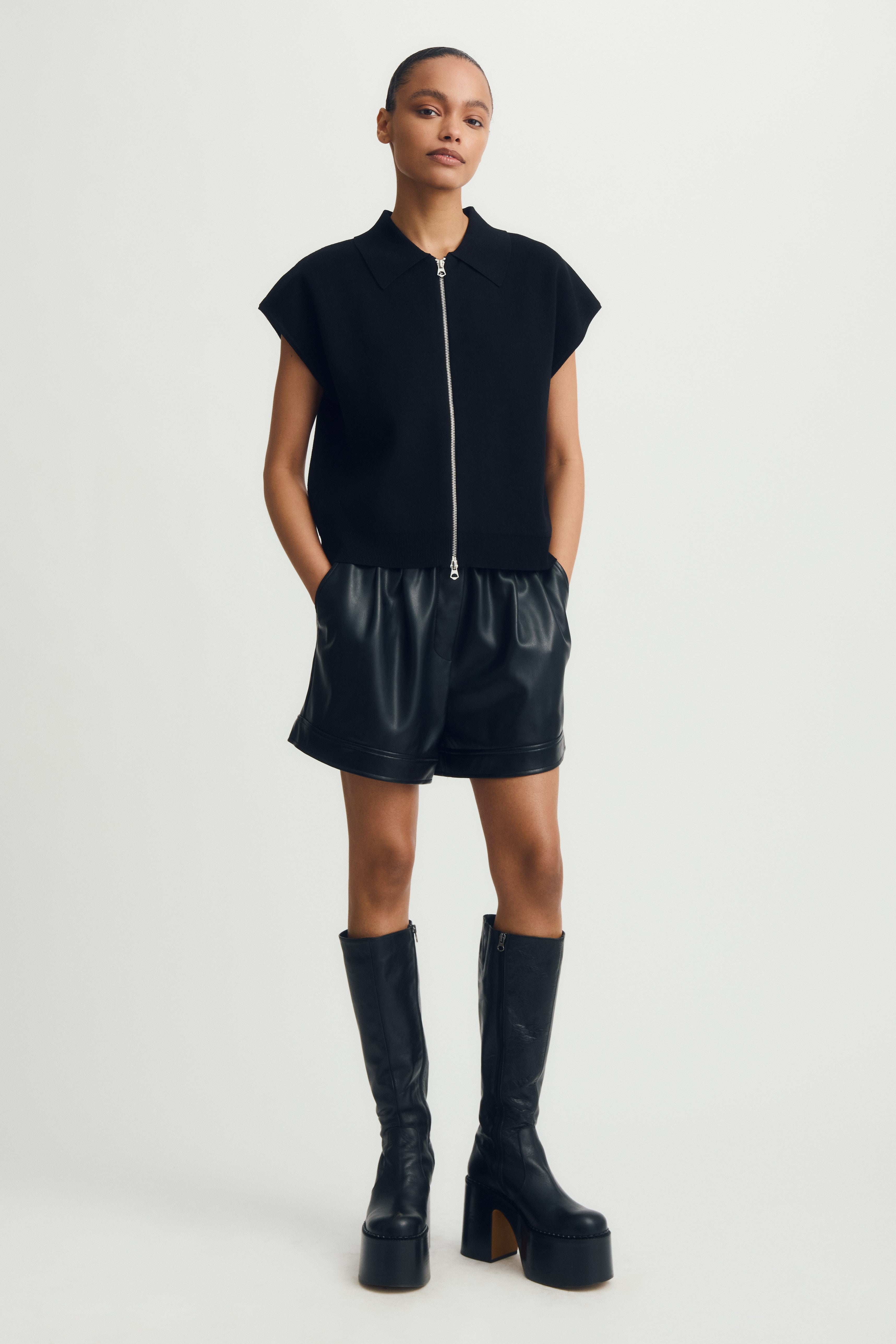 ARLO SWEATER-Black