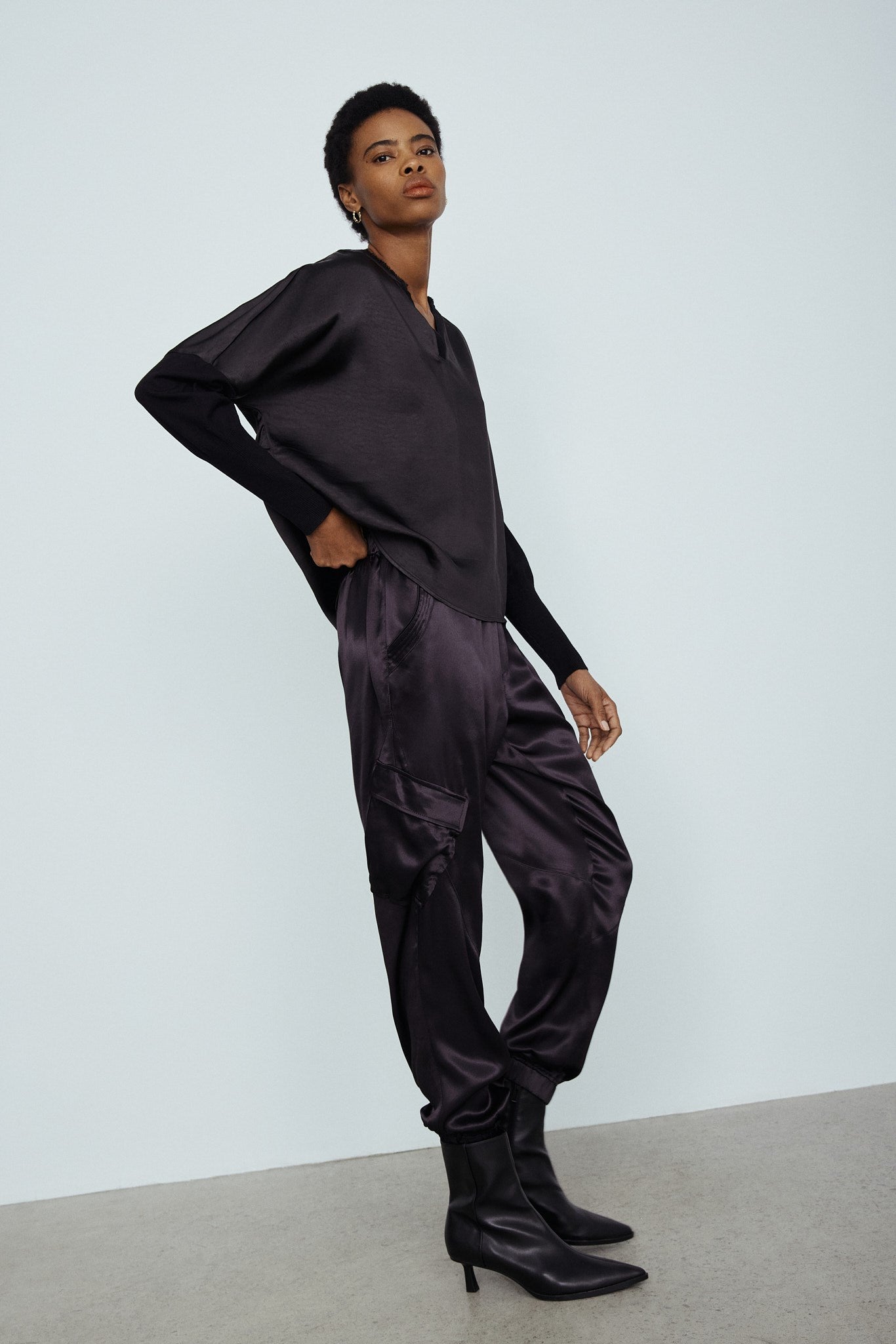 DALE TOP-Black