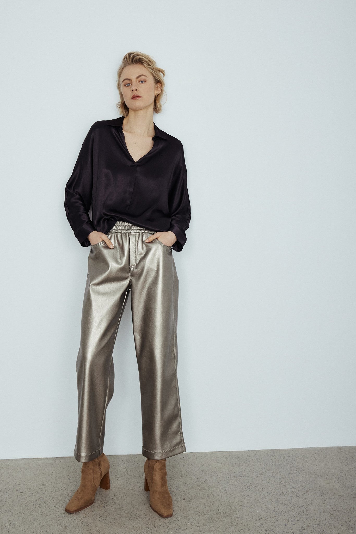 HELI BLOUSE-Black