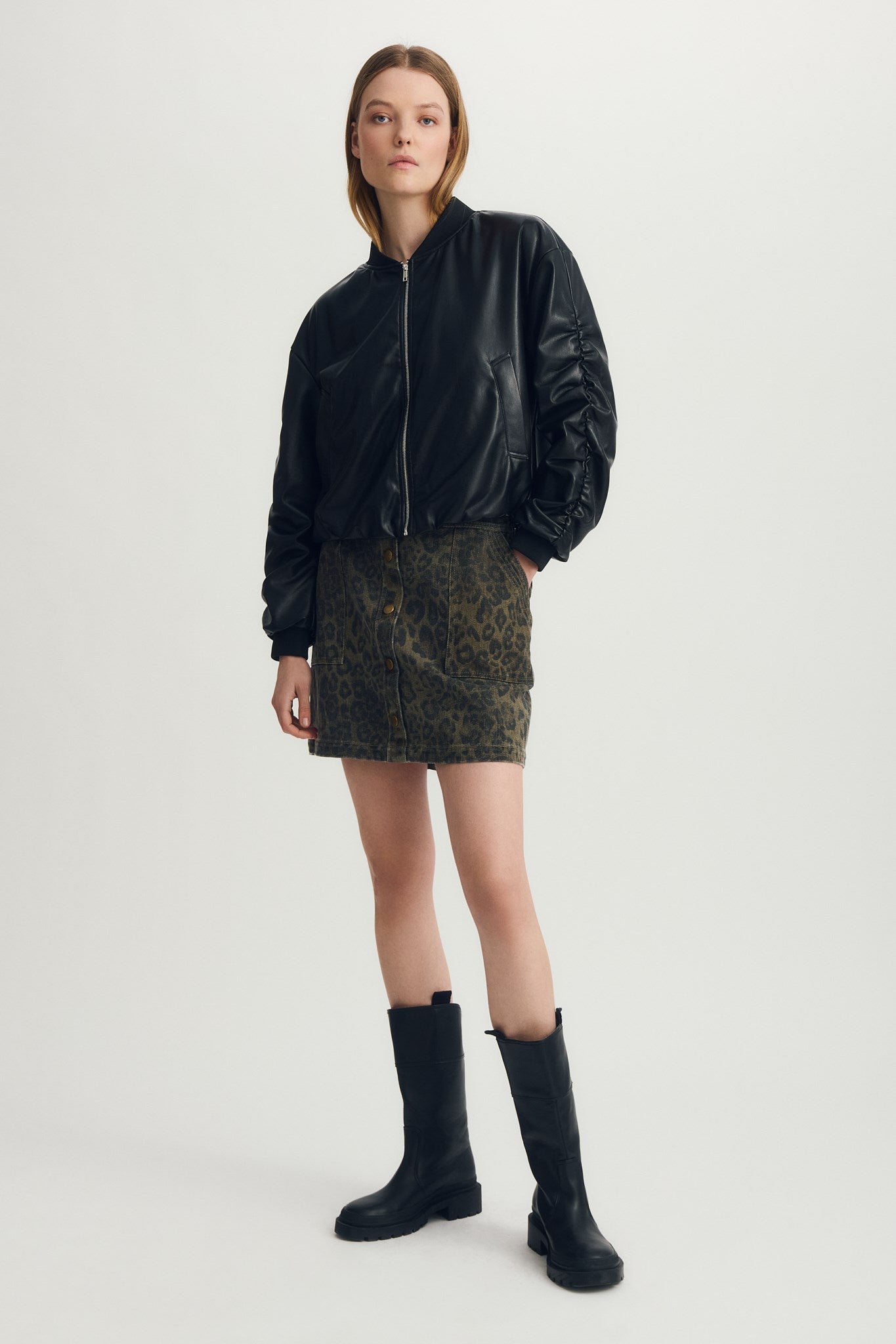 LORETTA JACKET-Black