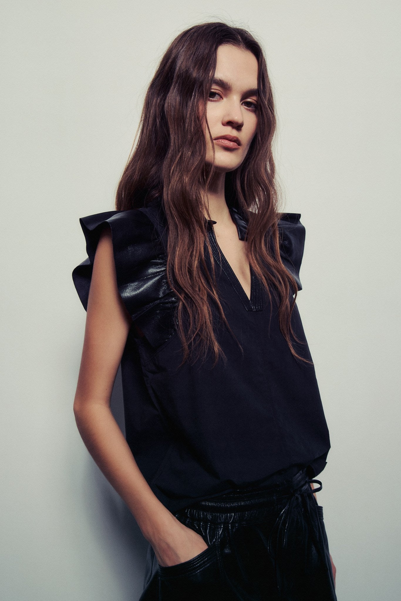REESE TOP-Black