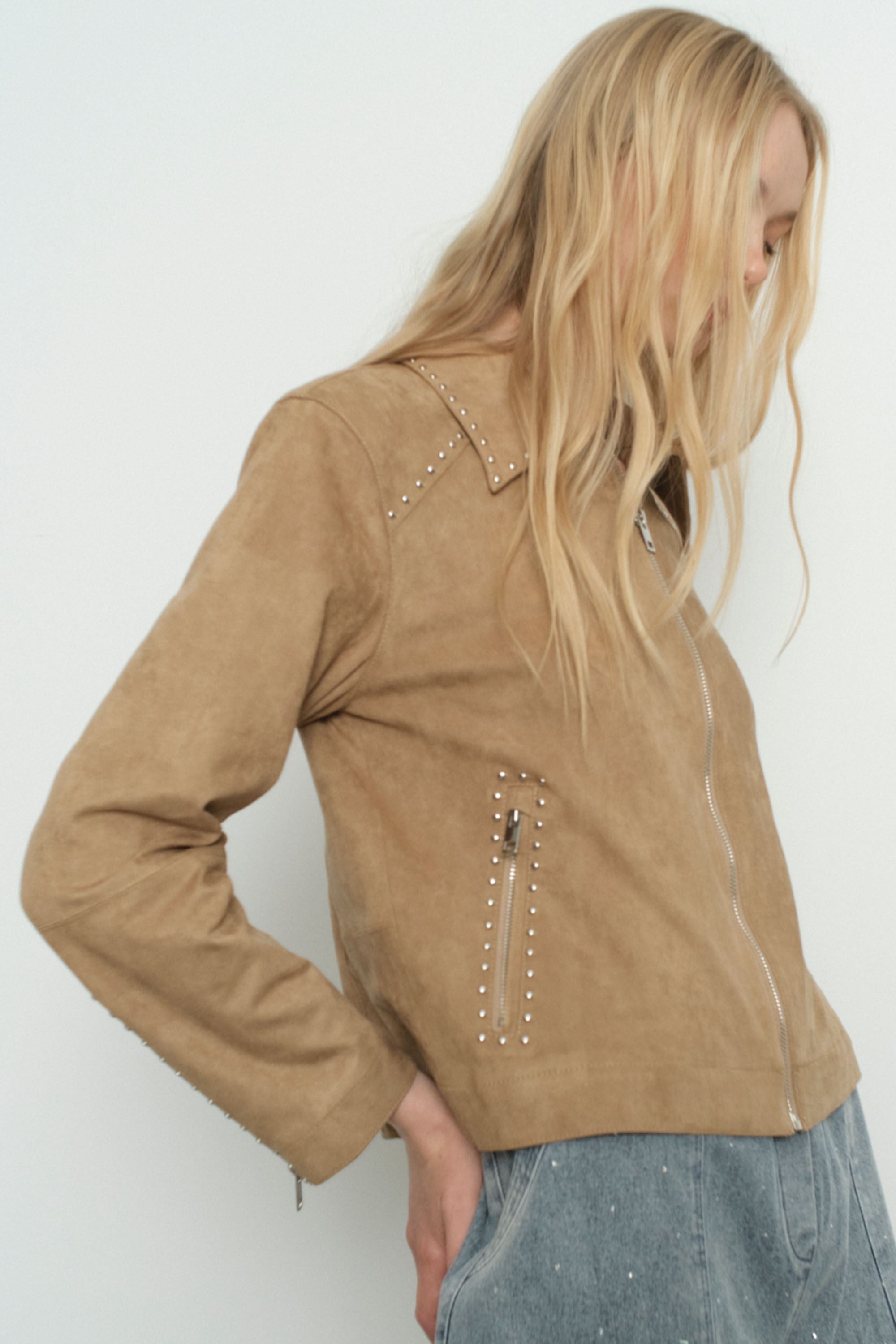 SOTO-Champagne suede