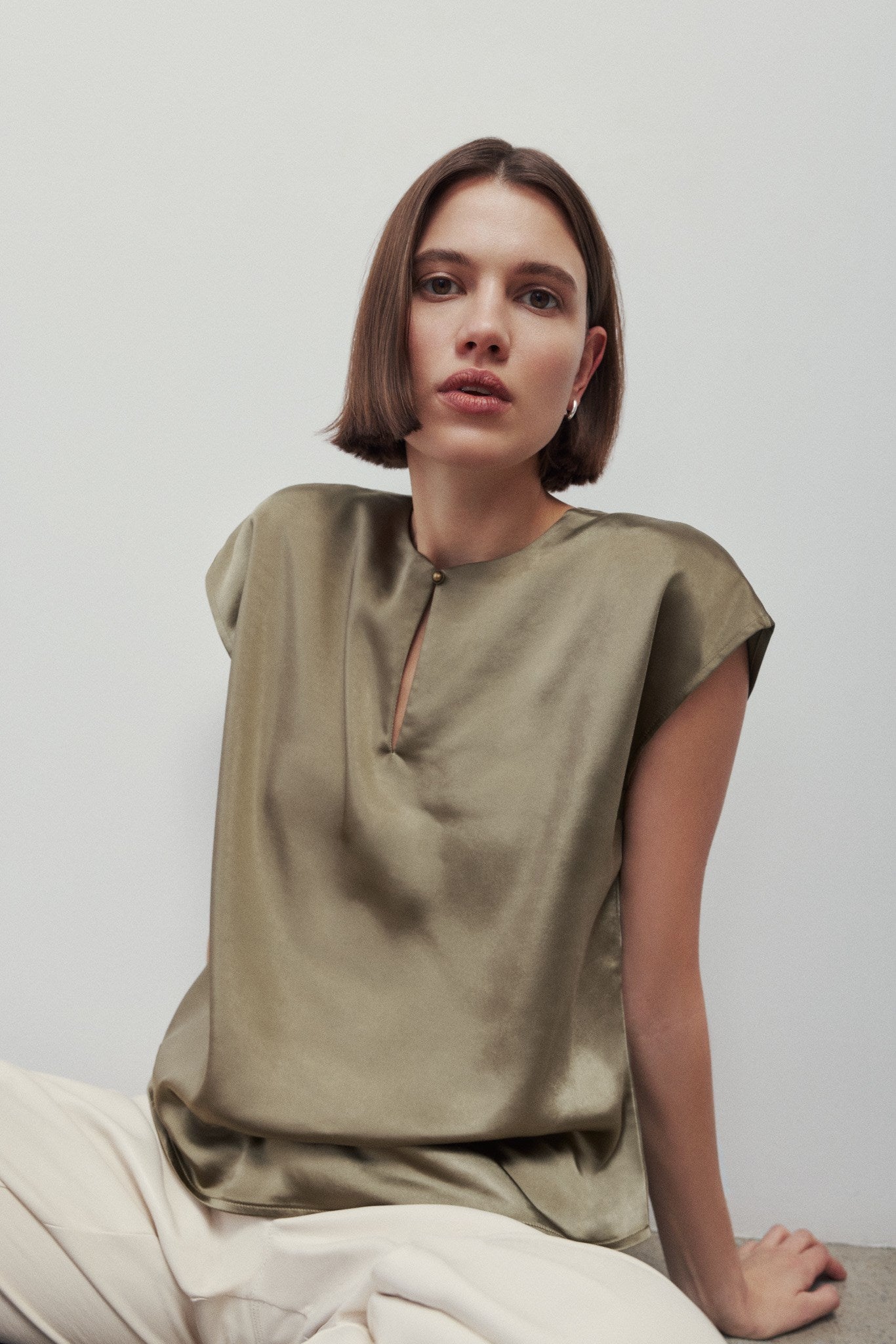 WINA-Medium khaki